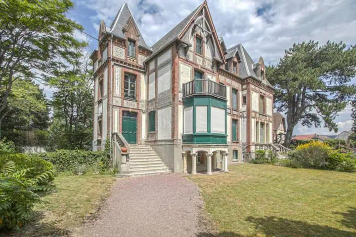 Magnifique F2 En Plein Centre Daire Cabourg Dış mekan fotoğraf